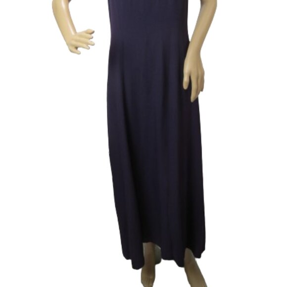 Mannequin Aubergine Formal Dress - Picture 2 of 6